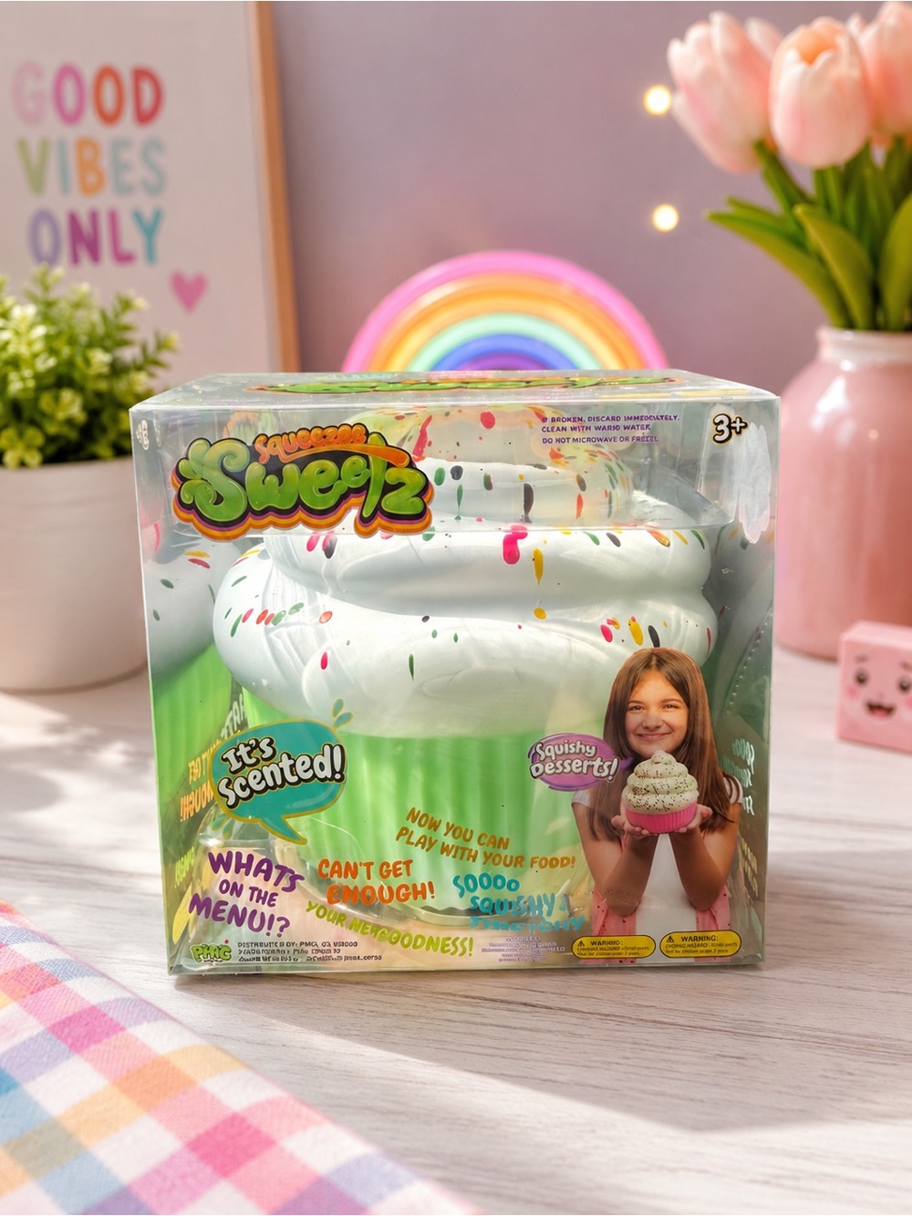 Green cupcake squishy